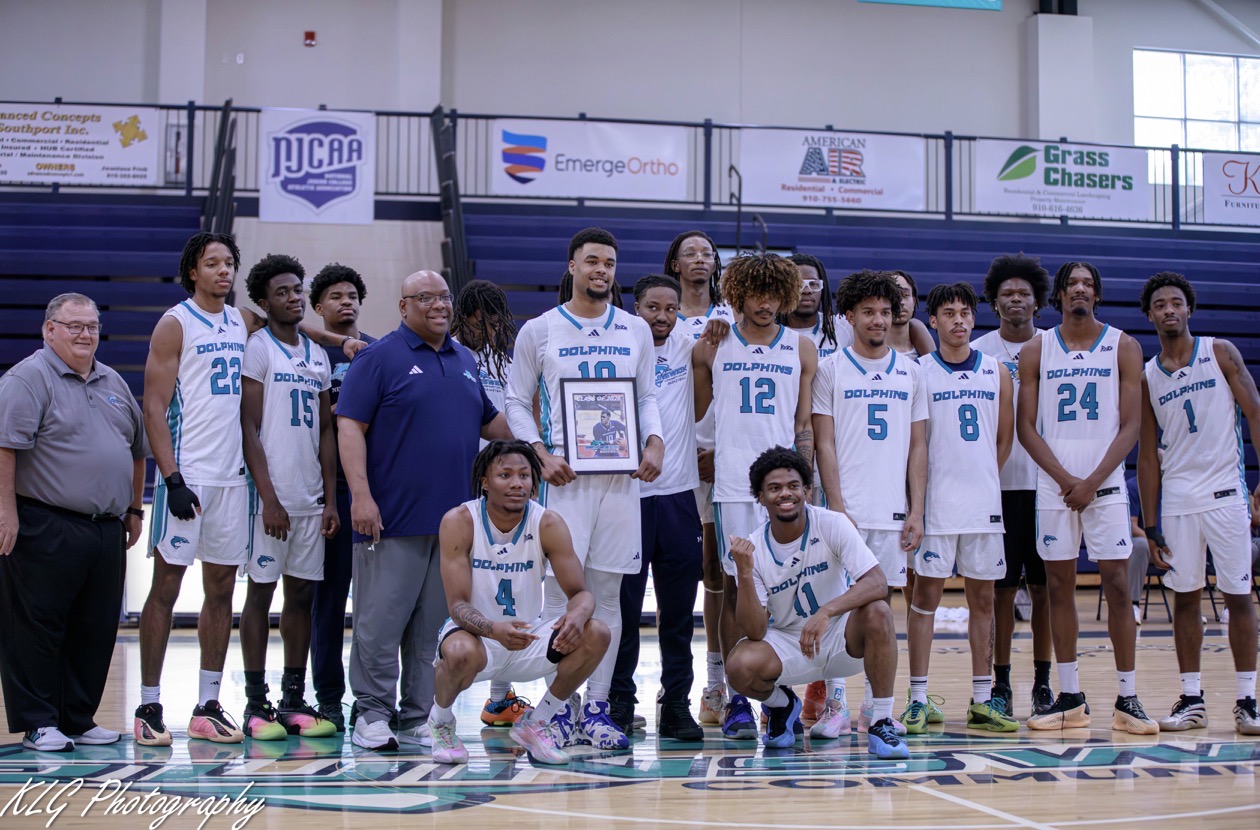 Sophomore Day Celebration! Dolphins Dominate Denmark Tech 132&ndash;80